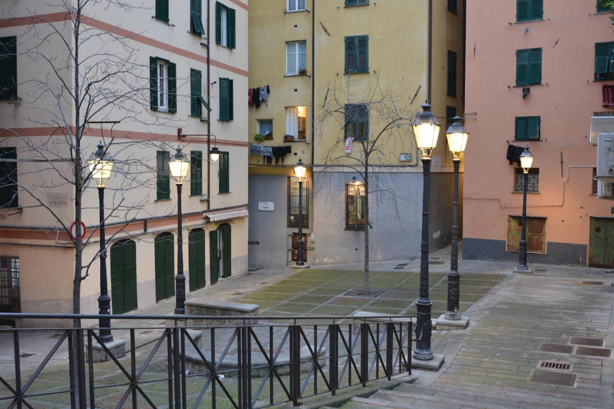 Reale *